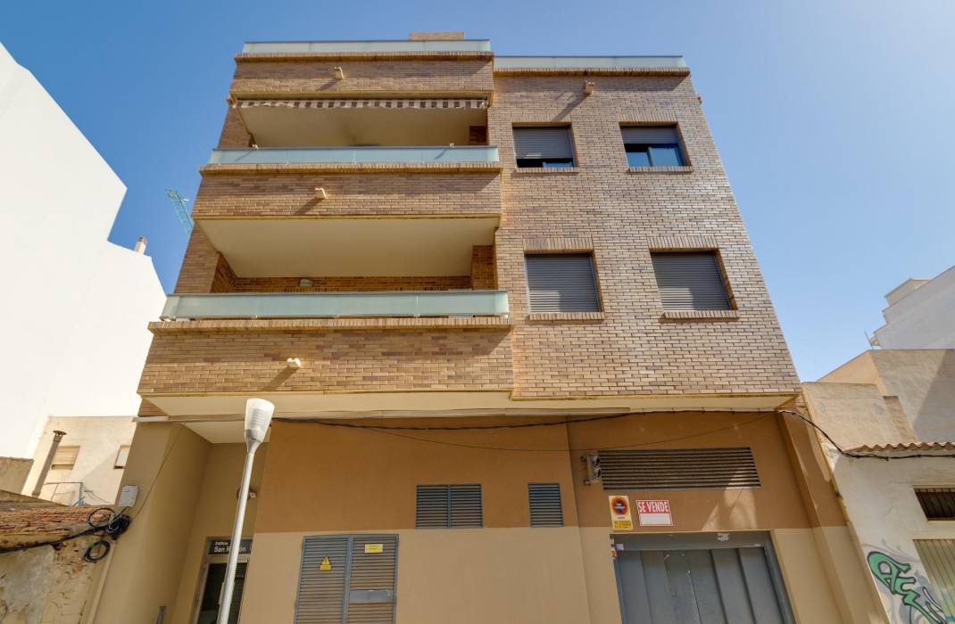 Resale - Apartment - Torrevieja - torrevieja