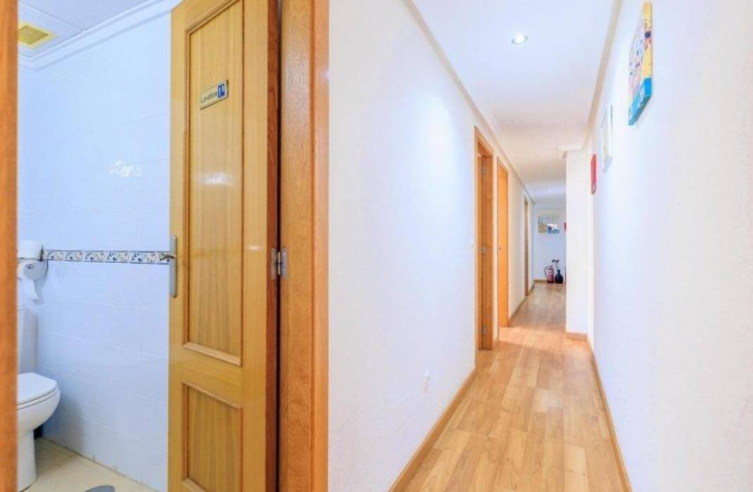 Resale - Apartment - Torrevieja - torrevieja