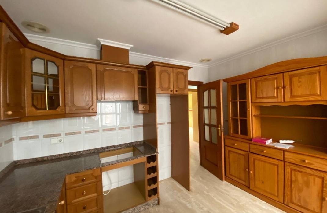 Resale - Apartment - Torrevieja - torrevieja