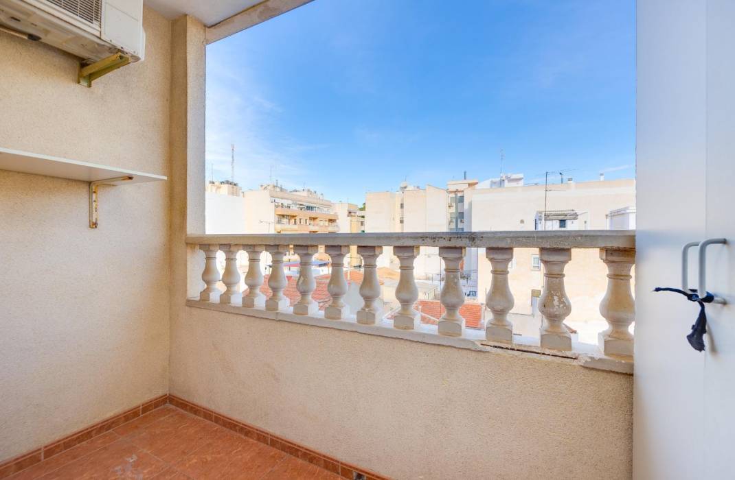 Resale - Apartment - Torrevieja - torrevieja