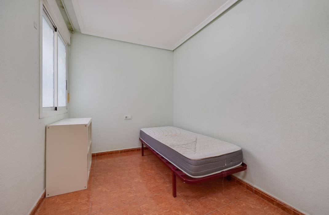Resale - Apartment - Torrevieja - torrevieja