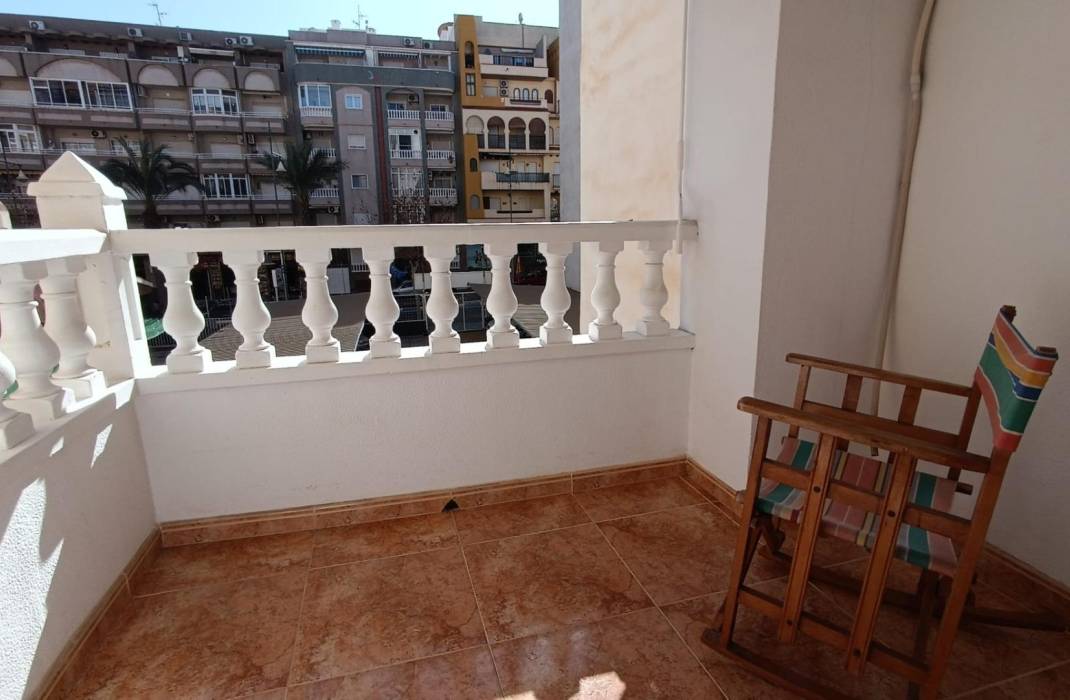 Resale - Apartment - Torrevieja - torrevieja