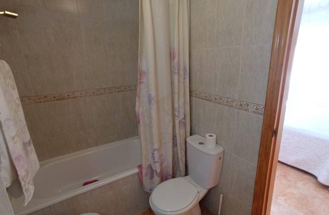 Resale - Apartment - Torrevieja - torrevieja