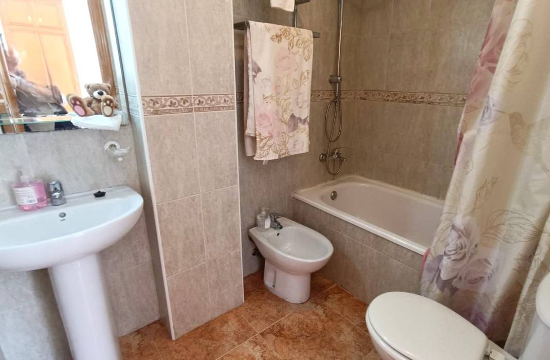 Resale - Apartment - Torrevieja - torrevieja