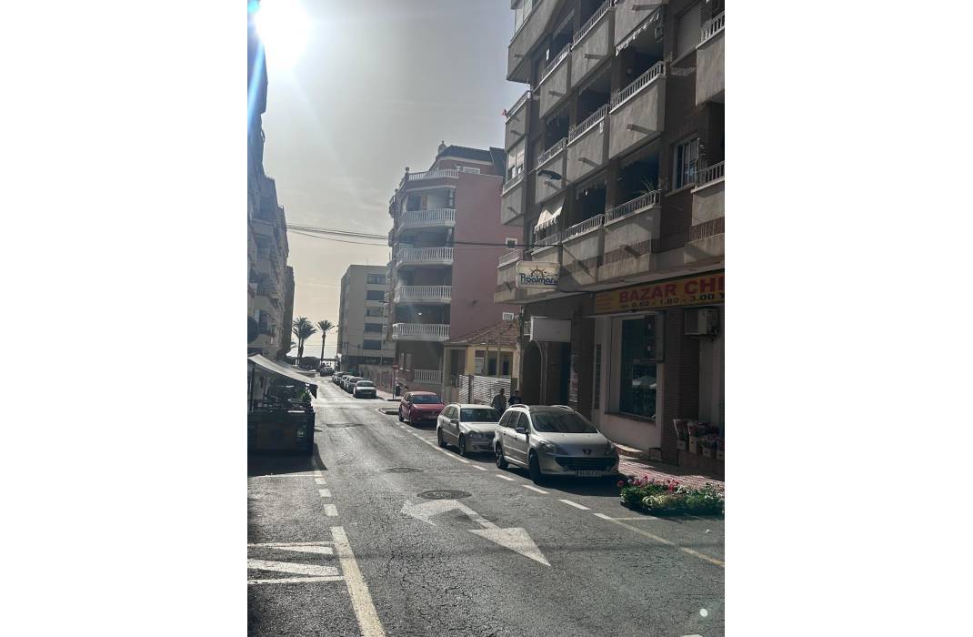 Resale - Apartment - Torrevieja - torrevieja