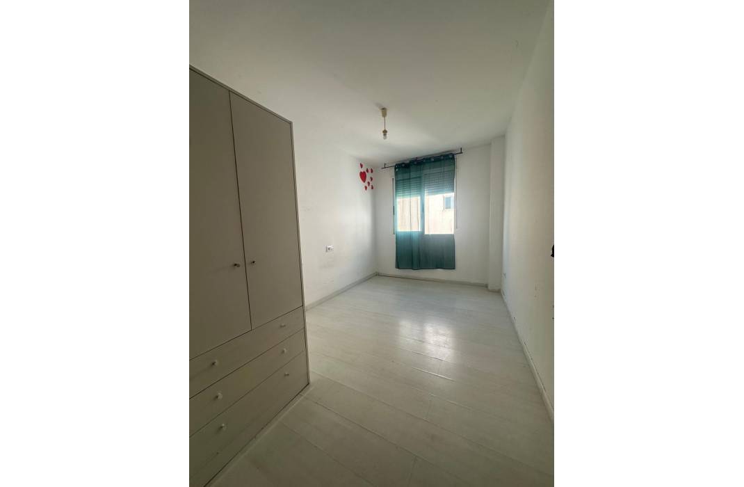 Resale - Apartment - Torrevieja - torrevieja