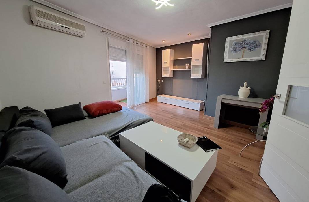 Resale - Apartment - Torrevieja - torrevieja