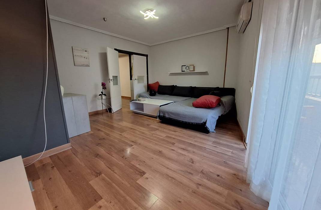 Resale - Apartment - Torrevieja - torrevieja