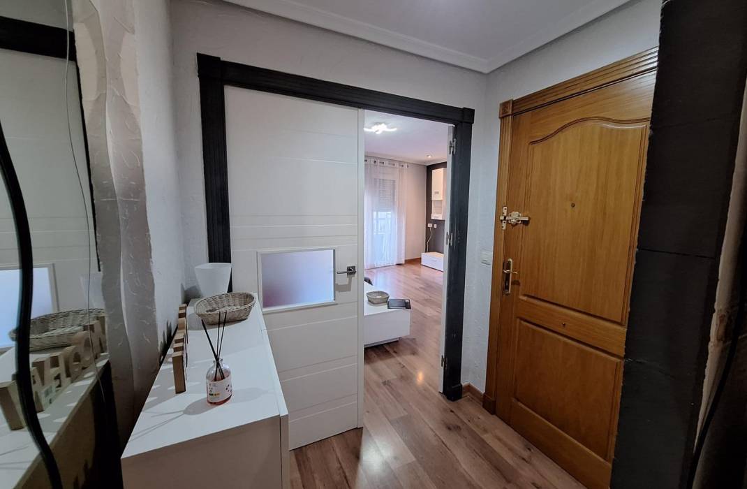 Resale - Apartment - Torrevieja - torrevieja
