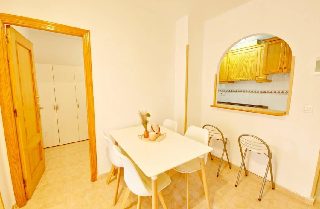 Resale - Apartment - Torrevieja - torrevieja