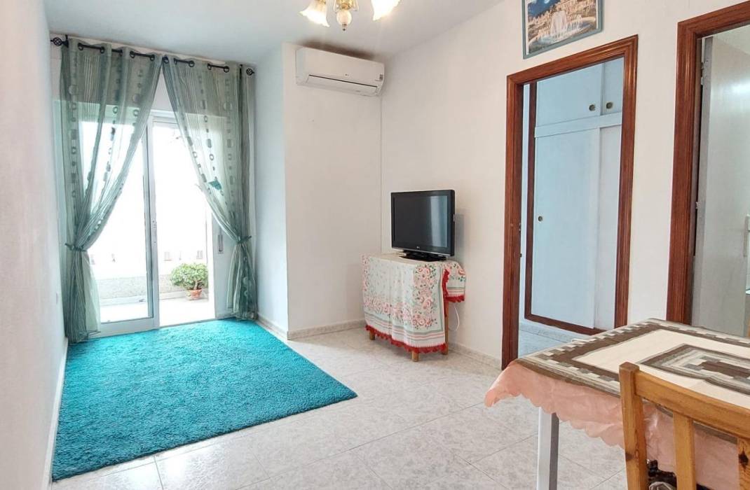 Resale - Apartment - Torrevieja - torrevieja