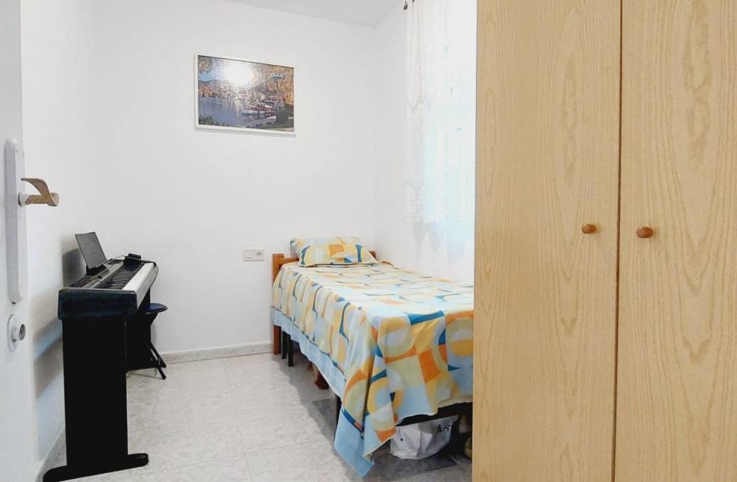 Resale - Apartment - Torrevieja - torrevieja