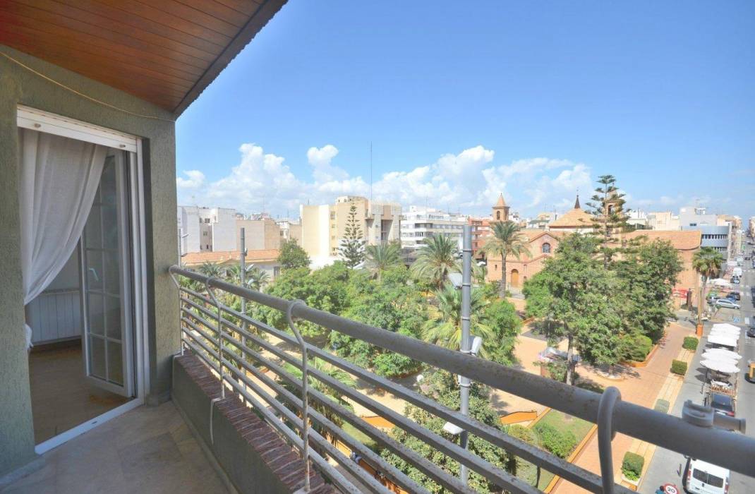 Resale - Apartment - Torrevieja - torrevieja