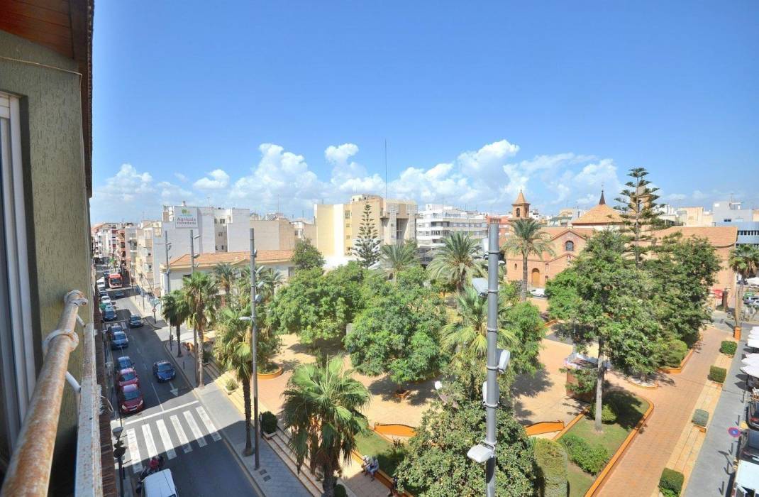 Resale - Apartment - Torrevieja - torrevieja