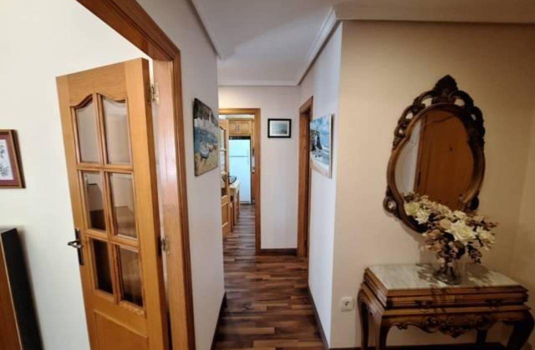 Resale - Apartment - Torrevieja - torrevieja