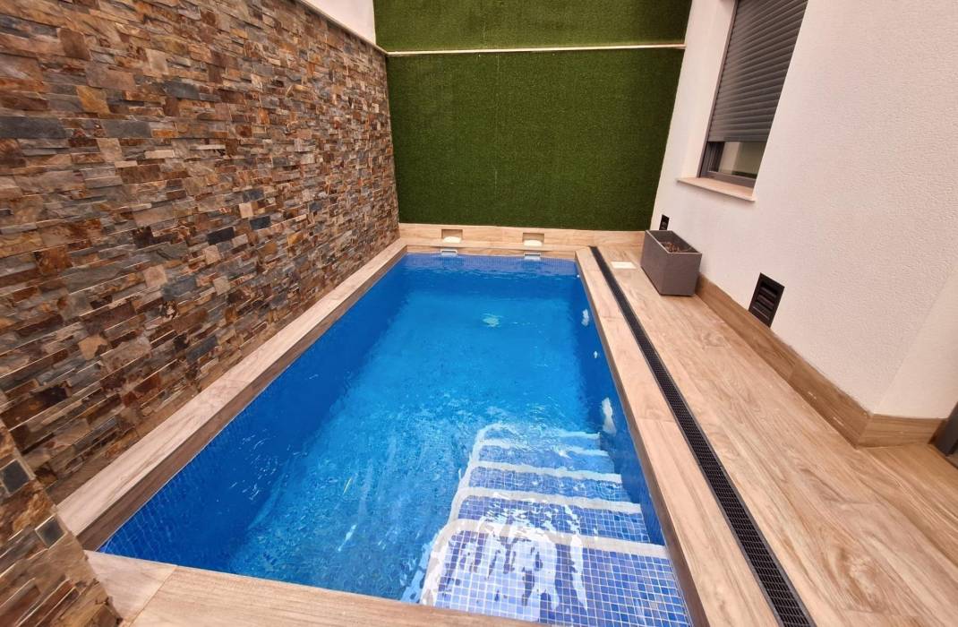 Resale - Apartment - Torrevieja - torrevieja