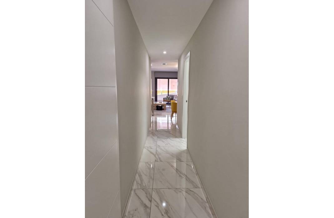 Resale - Apartment - Torrevieja - torrevieja