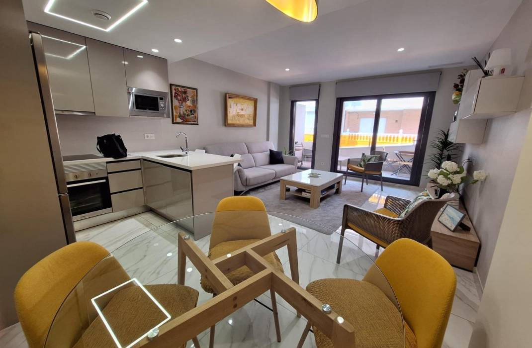 Resale - Apartment - Torrevieja - torrevieja