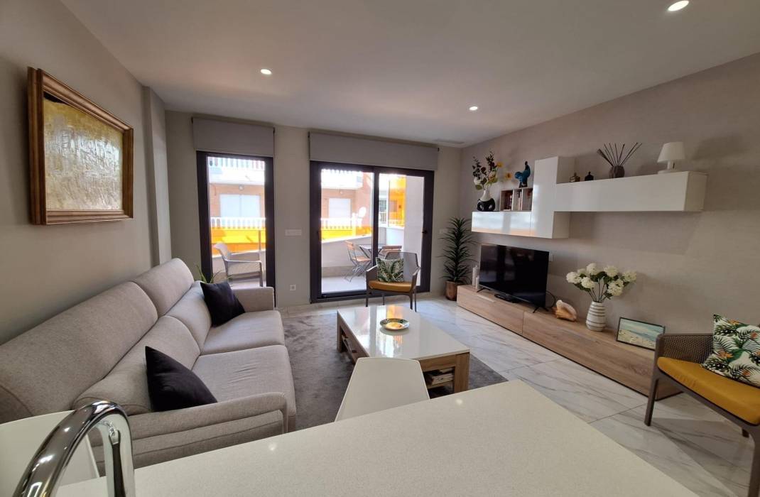 Resale - Apartment - Torrevieja - torrevieja