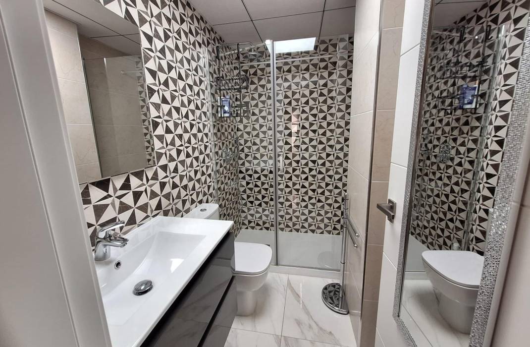 Resale - Apartment - Torrevieja - torrevieja