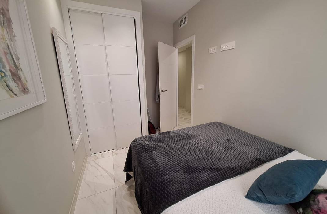 Resale - Apartment - Torrevieja - torrevieja