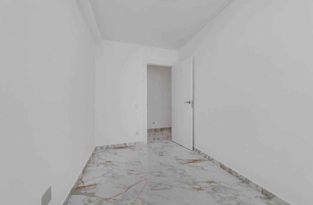 Resale - Apartment - Torrevieja - torrevieja