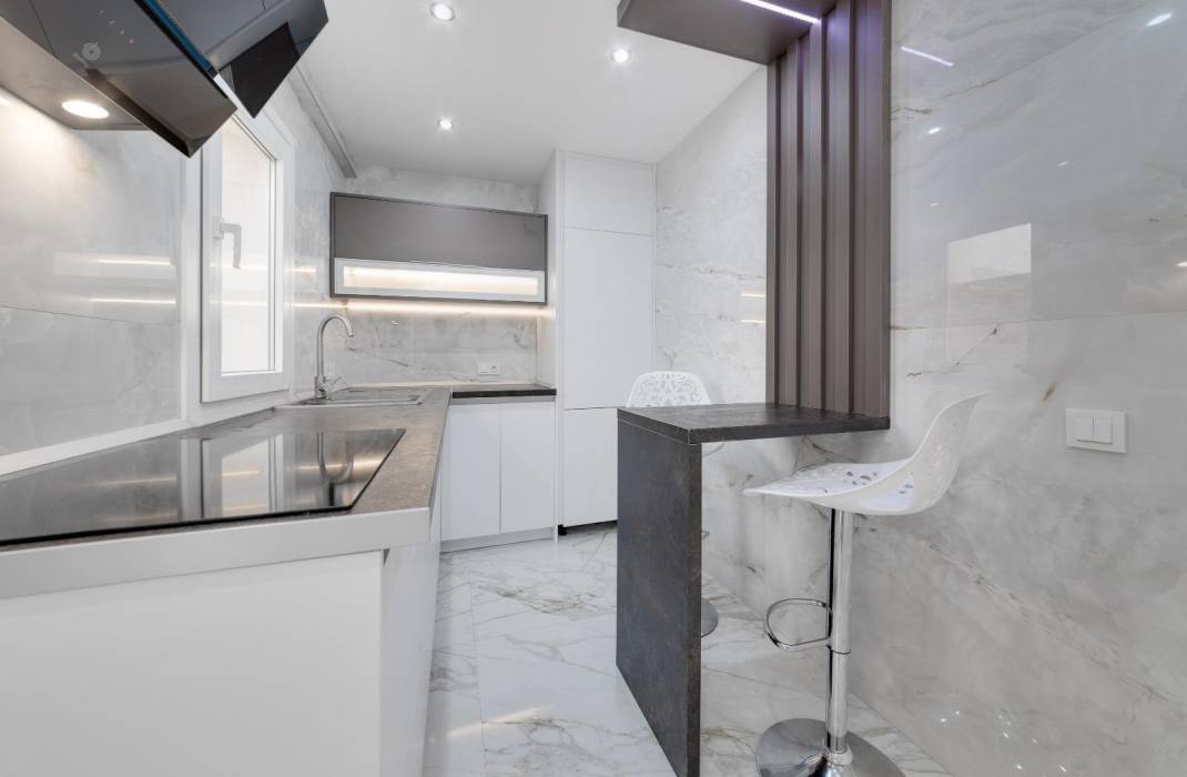 Resale - Apartment - Torrevieja - torrevieja