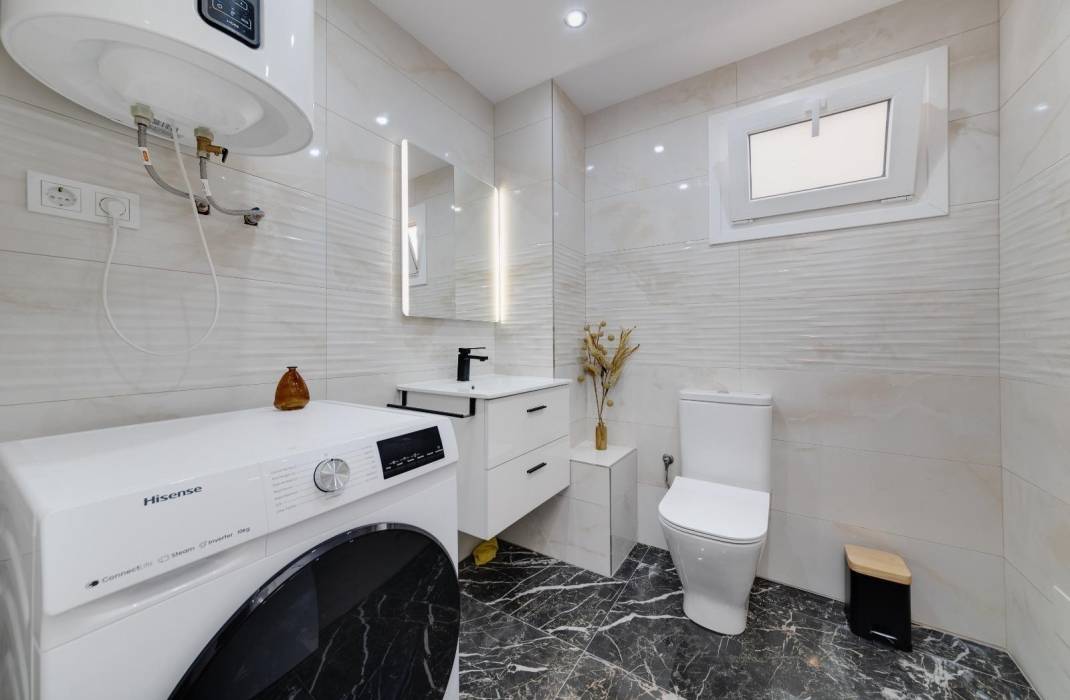 Resale - Apartment - Torrevieja - torrevieja