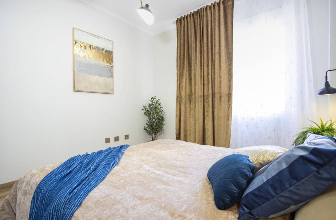 Resale - Apartment - Torrevieja - torrevieja