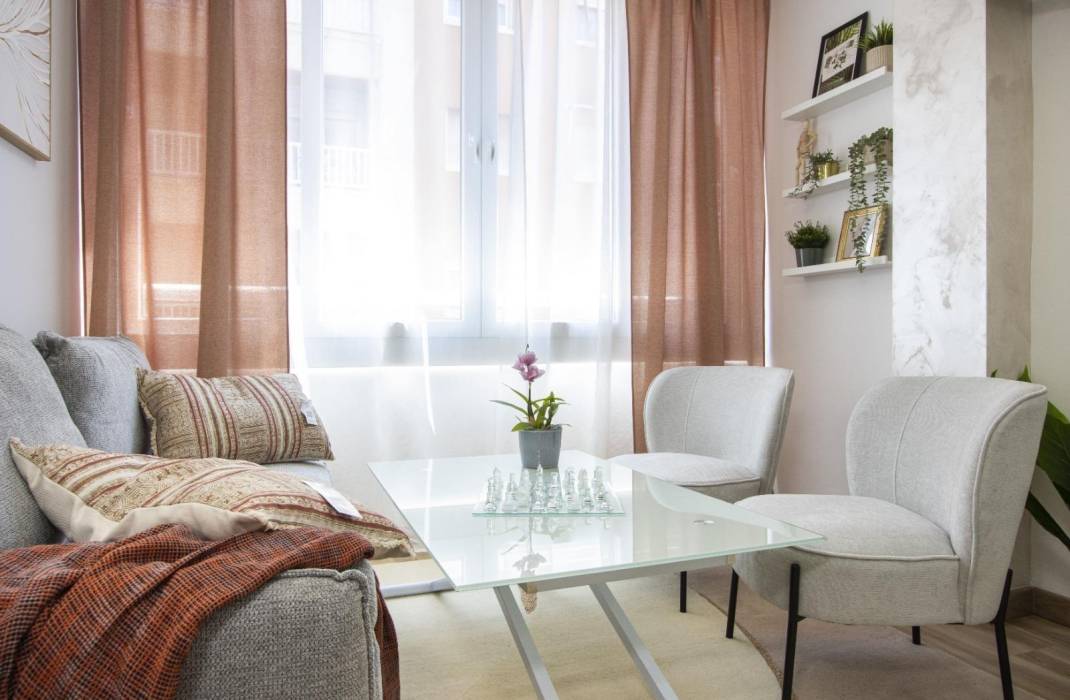 Resale - Apartment - Torrevieja - torrevieja