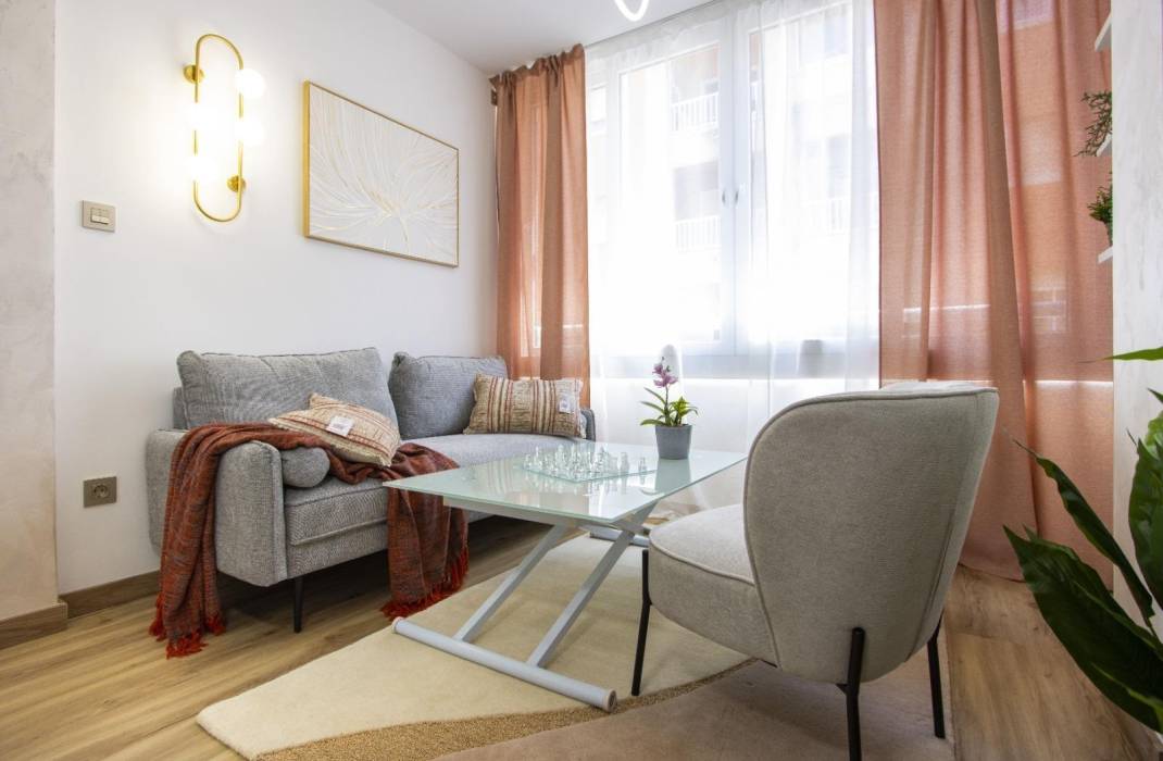 Resale - Apartment - Torrevieja - torrevieja