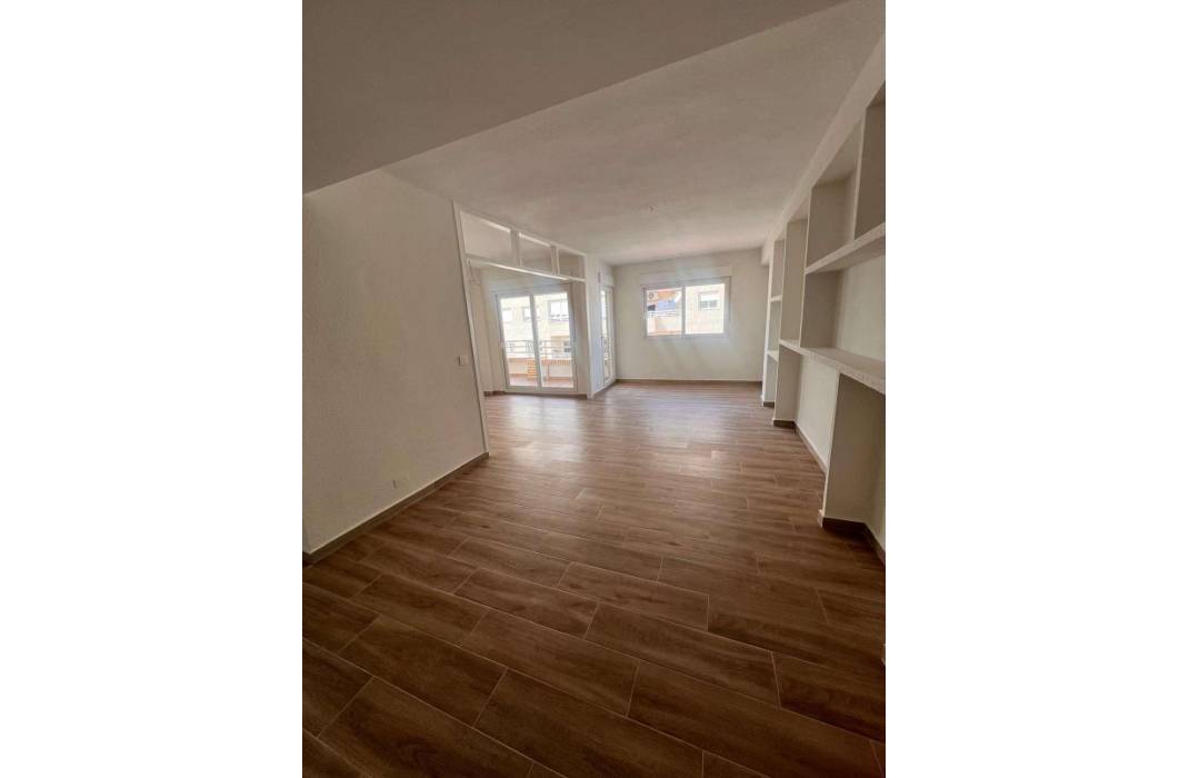 Resale - Apartment - Torrevieja - torrevieja