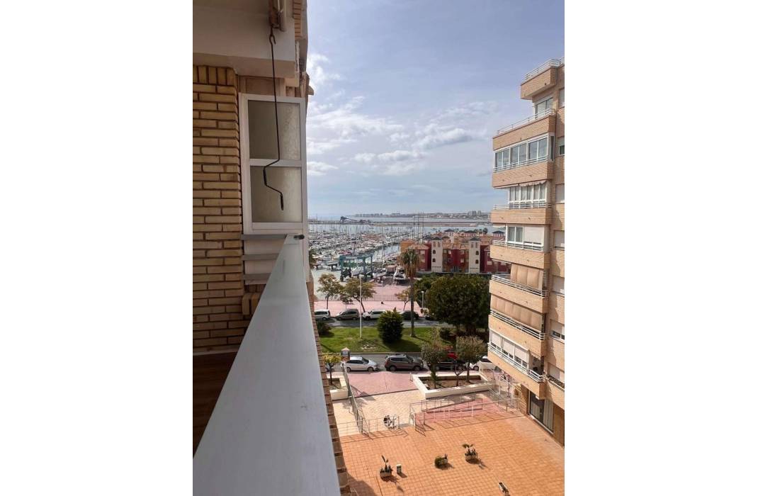 Resale - Apartment - Torrevieja - torrevieja