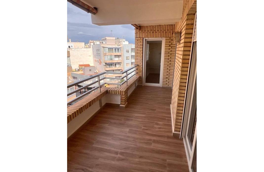 Resale - Apartment - Torrevieja - torrevieja