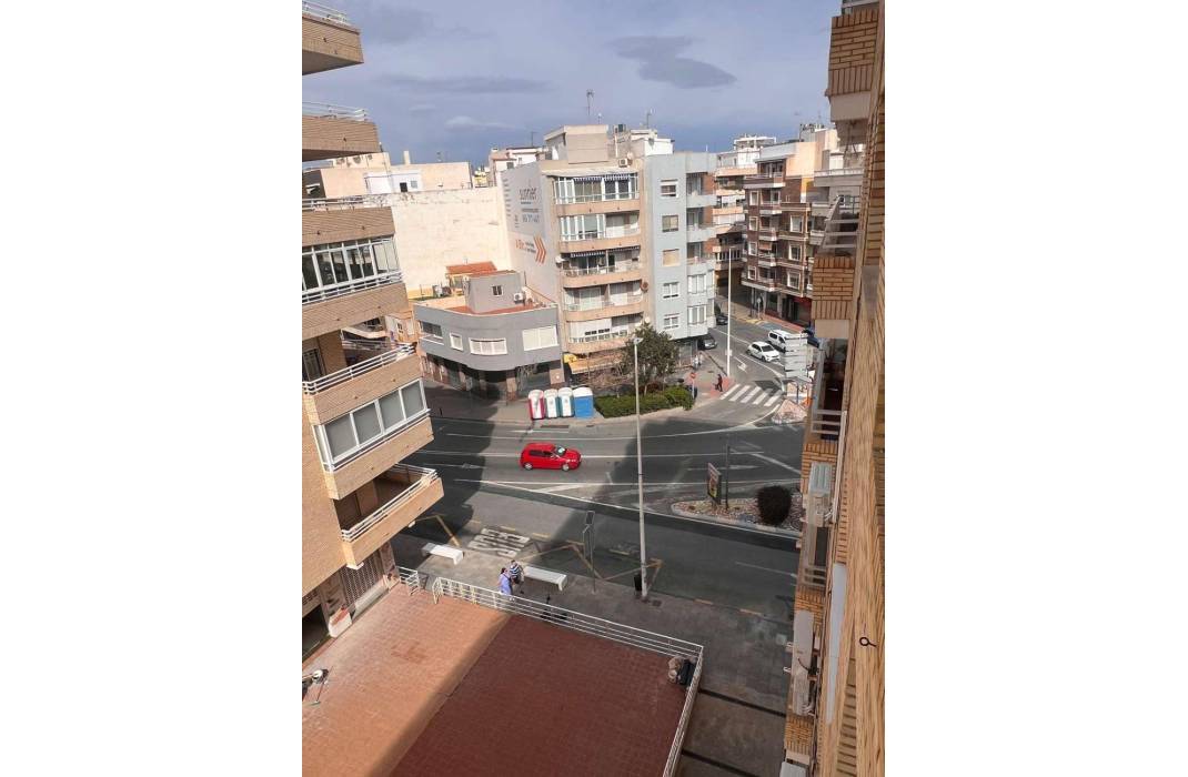 Resale - Apartment - Torrevieja - torrevieja