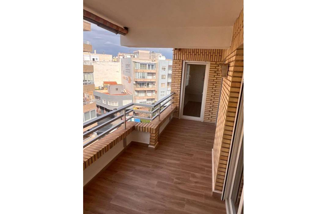 Resale - Apartment - Torrevieja - torrevieja