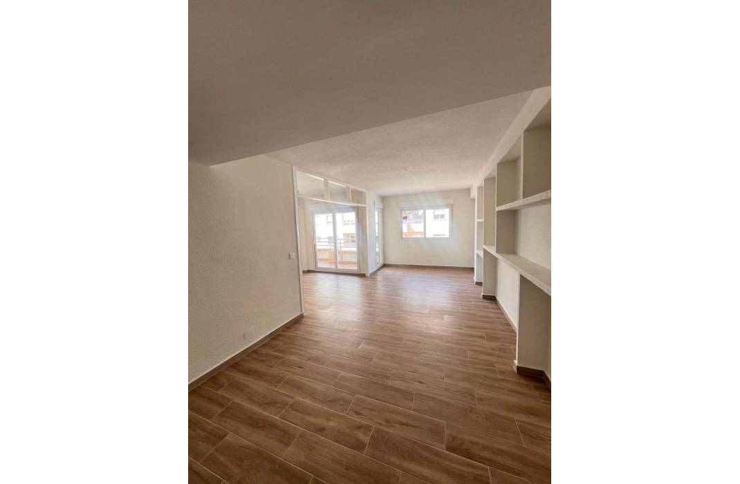 Resale - Apartment - Torrevieja - torrevieja