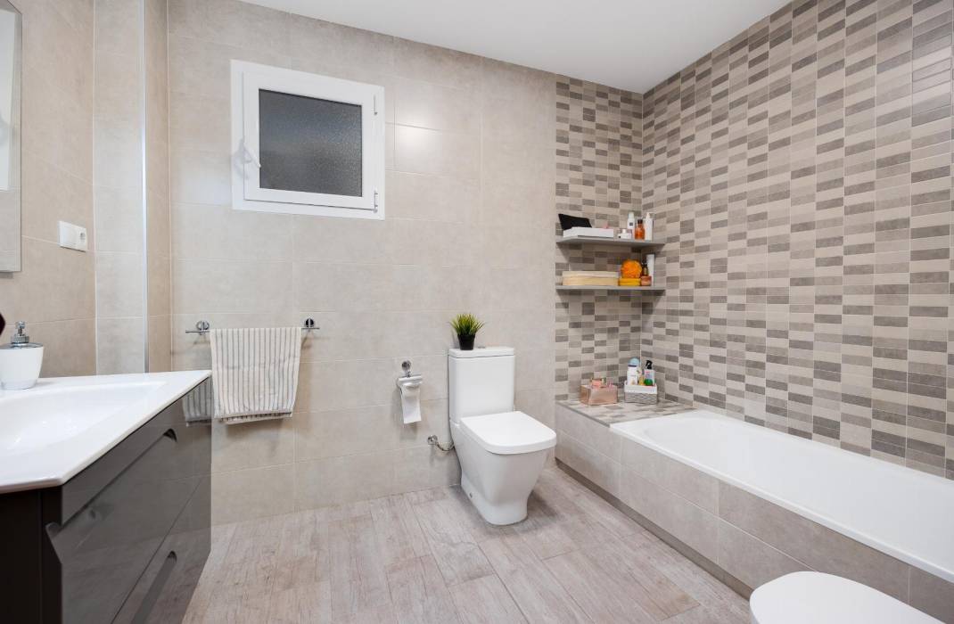 Resale - Apartment - Torrevieja - torrevieja