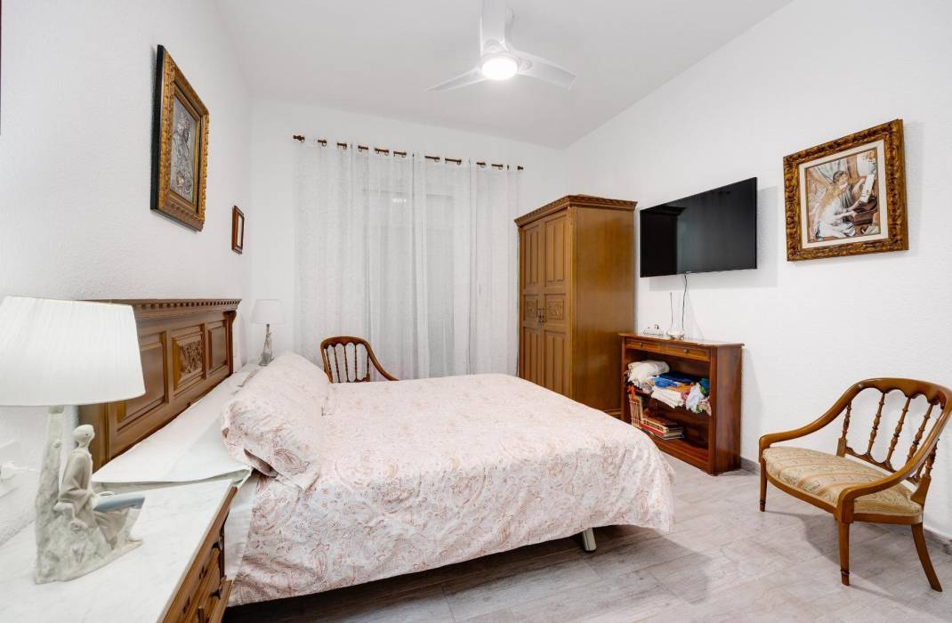 Resale - Apartment - Torrevieja - torrevieja