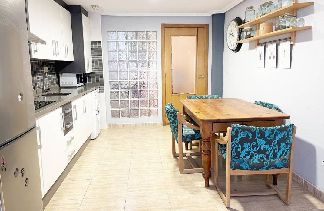 Resale - Apartment - Torrevieja - torrevieja