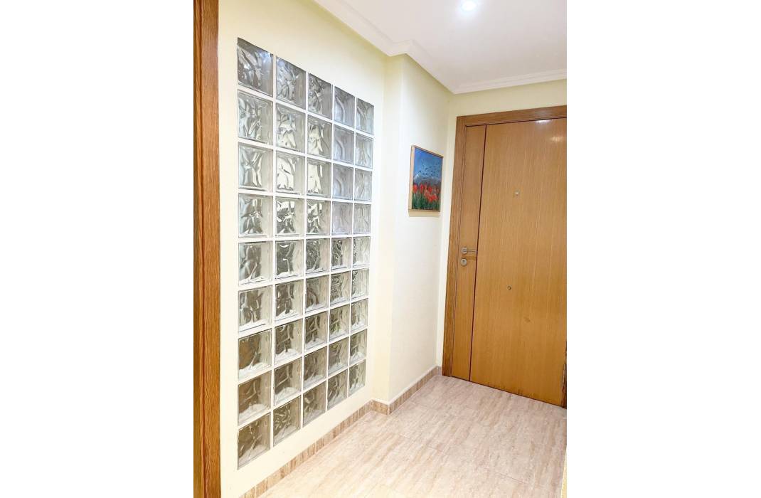 Resale - Apartment - Torrevieja - torrevieja