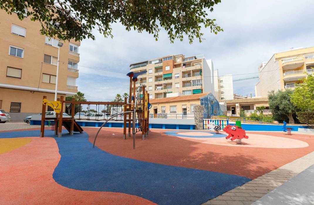 Resale - Apartment - Torrevieja