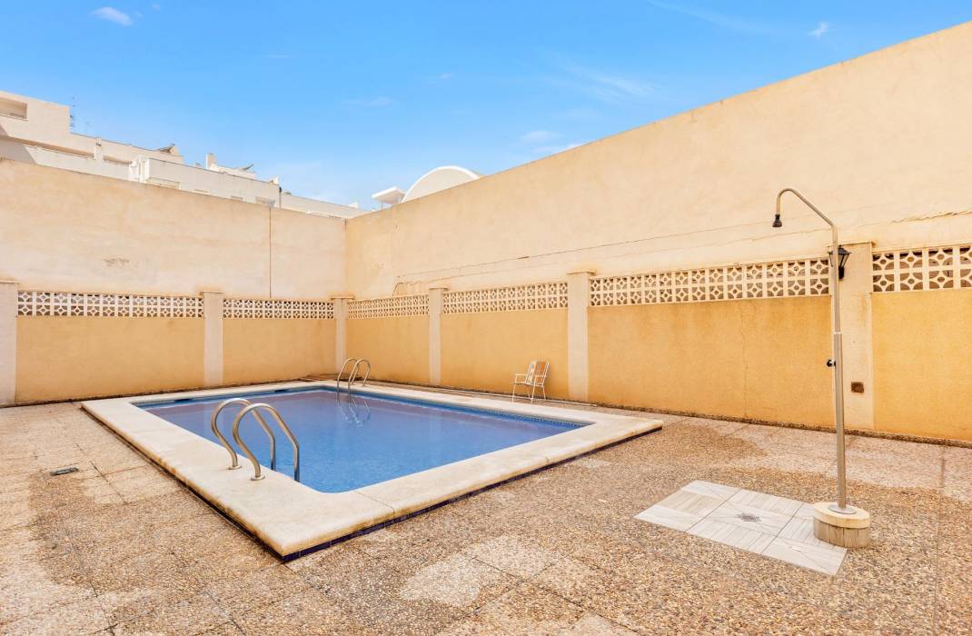 Resale - Apartment - Torrevieja