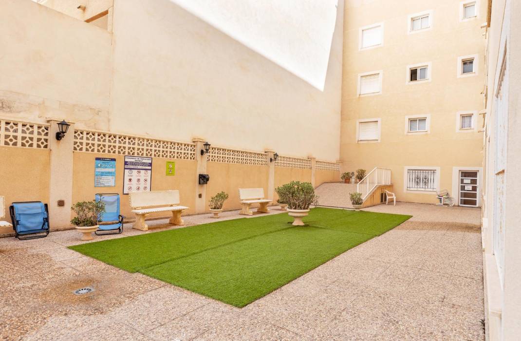 Resale - Apartment - Torrevieja