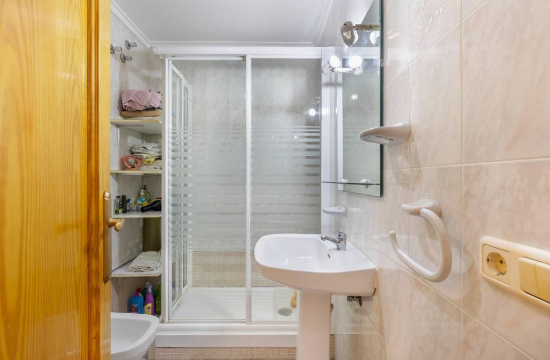 Resale - Apartment - Torrevieja