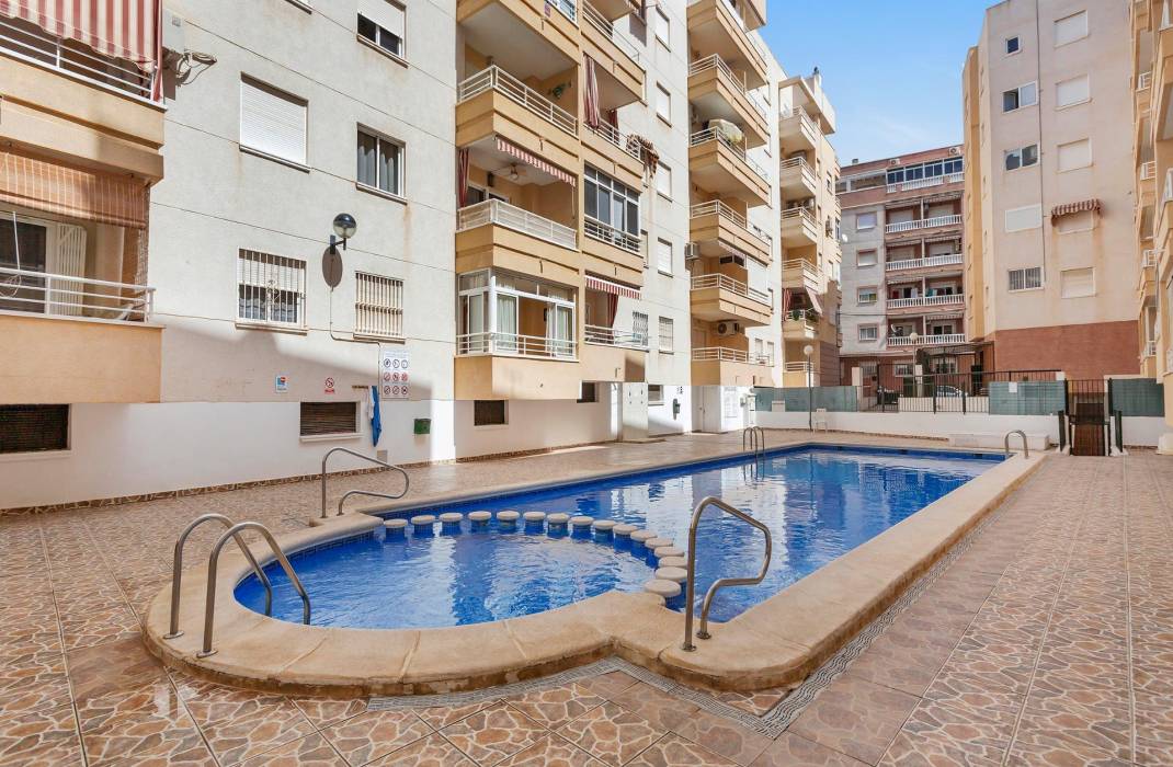 Resale - Apartment - Torrevieja