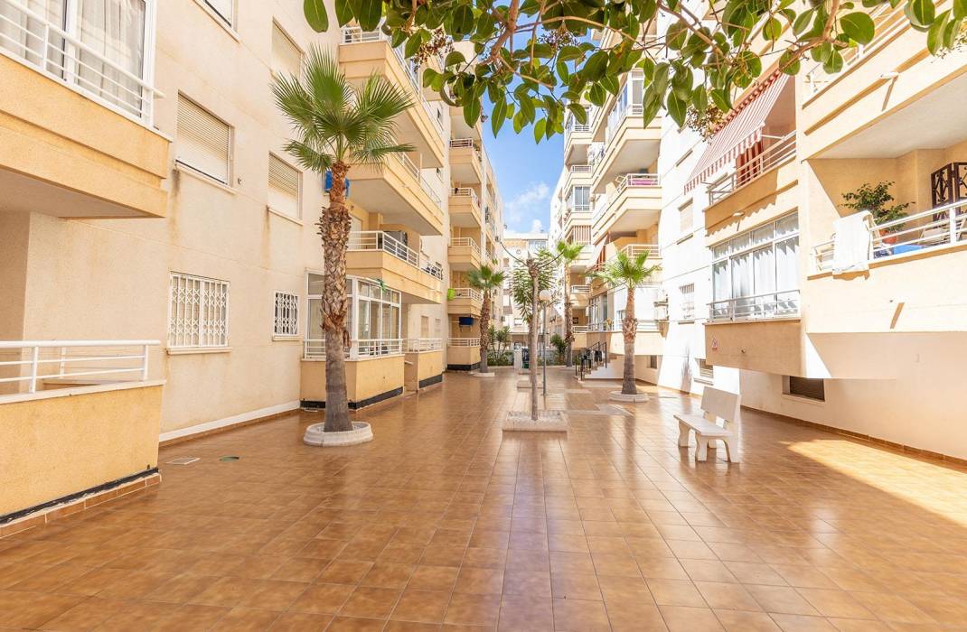 Resale - Apartment - Torrevieja