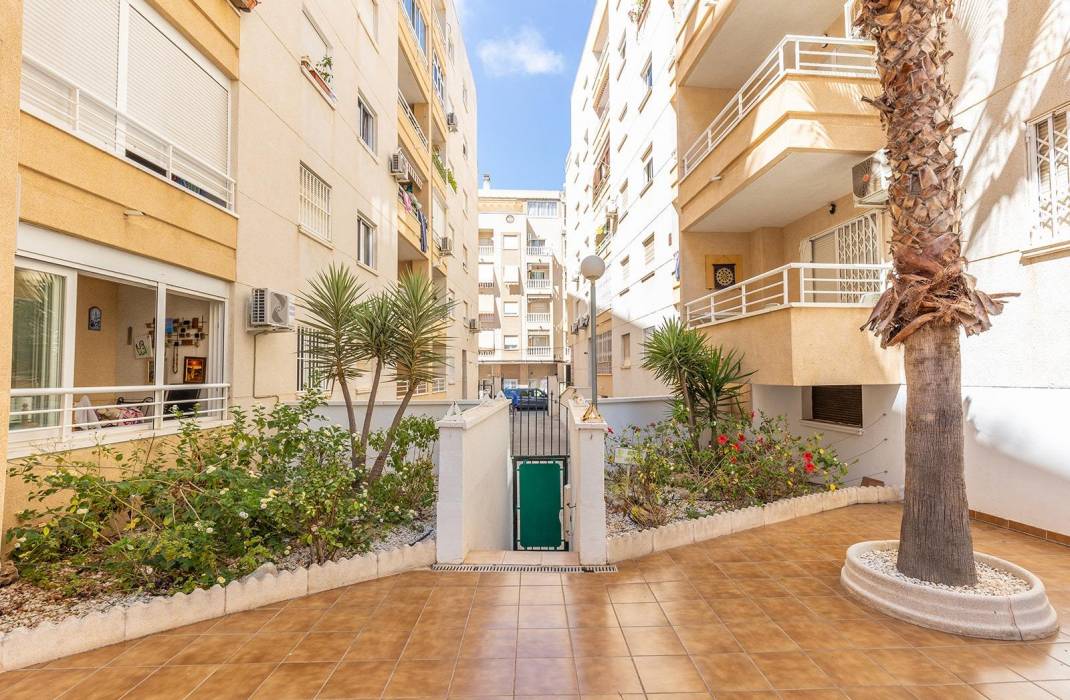 Resale - Apartment - Torrevieja