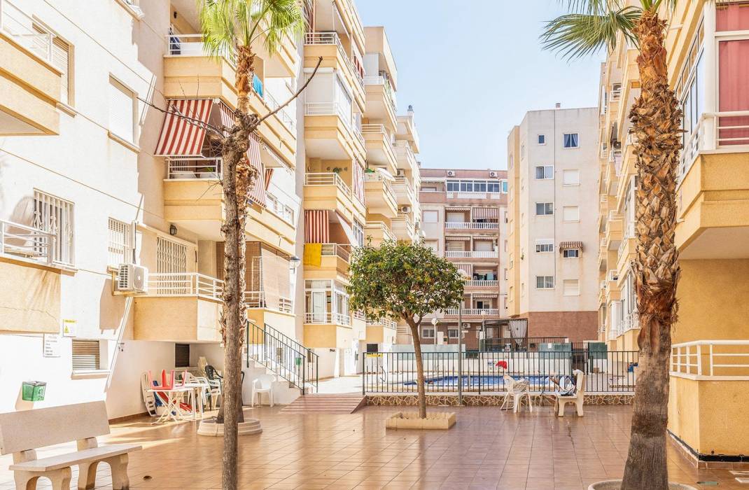 Resale - Apartment - Torrevieja