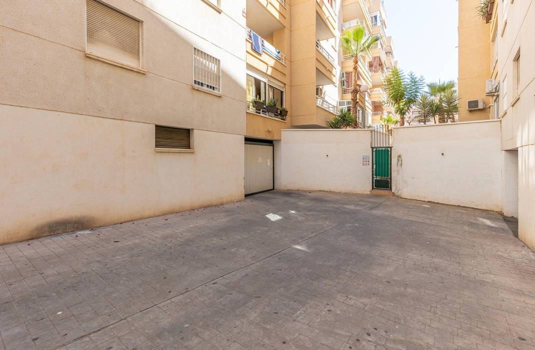 Resale - Apartment - Torrevieja